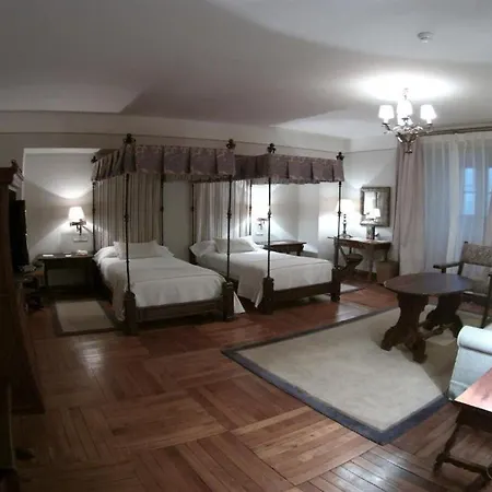 Parador De Santiago - Hostal Reis Catolicos