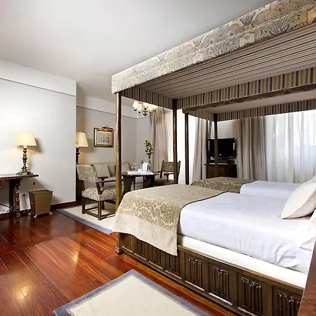 Parador De Santiago - Hostal Reis Catolicos 5*
