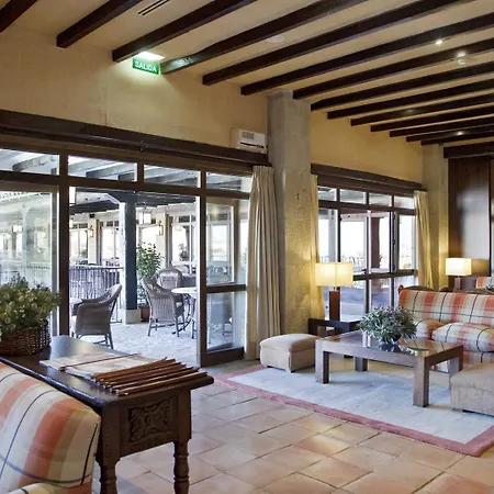 Parador De Santiago - Hostal Reis Catolicos 5*
