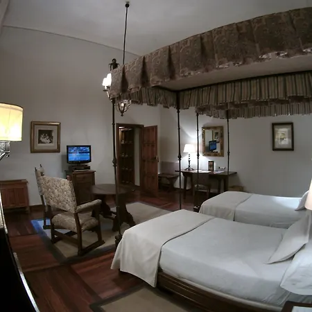 Hotel Parador De Santiago - Hostal Reis Catolicos
