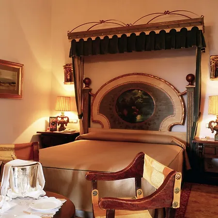 Parador De Santiago - Hostal Reis Catolicos 5*