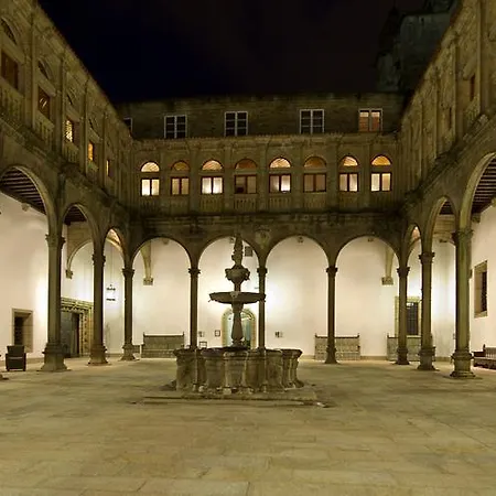 Parador De Santiago - Hostal Reis Catolicos